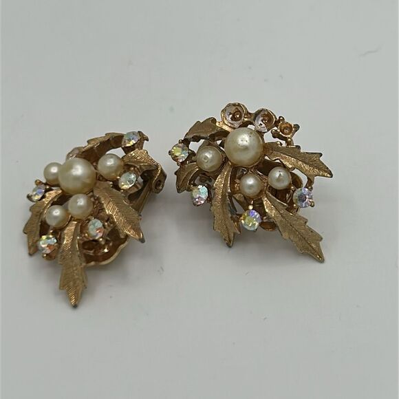 Vintage Earrings – Clip-On Neutral Glam AB Nature - Picture 6 of 14